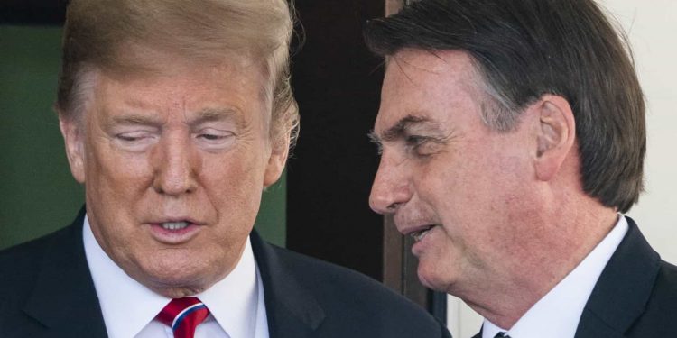 Bolsonaro e Trump reiteram “aliança” e apoio a Guaidó na Venezuela