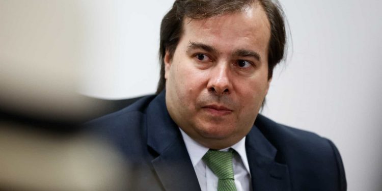 Maia sobre PIB: ‘Setor privado sozinho não vai resolver os problemas’