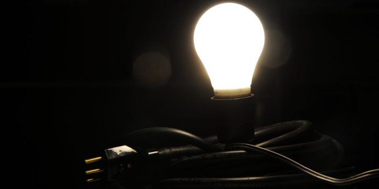 Aumento da inflação traz impacto e pesa na conta de energia