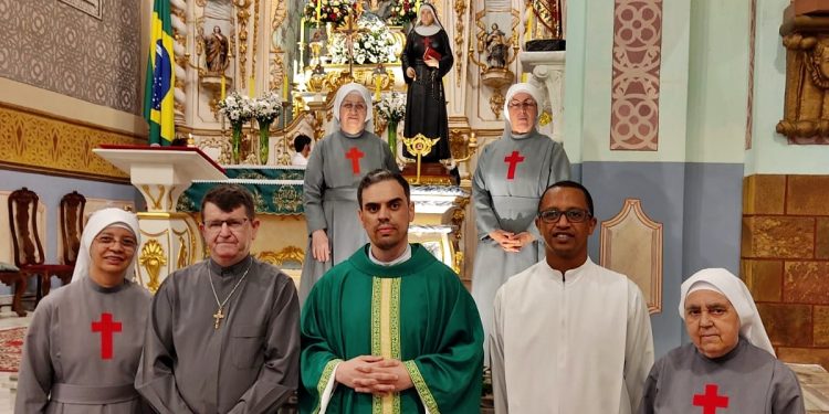 Irmãs Camilianas festejam Santa Josefina Vannini, fundadora da ordem