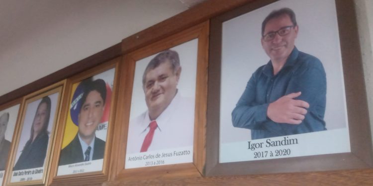 Igor Sandim na Galeria dos presidentes da Casa do Povo.