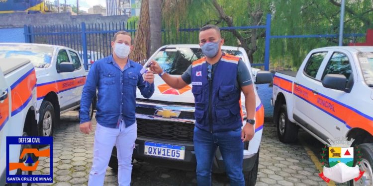 SANTA CRUZ DE MINAS RECEBE O KIT DA DEFESA CIVIL.
