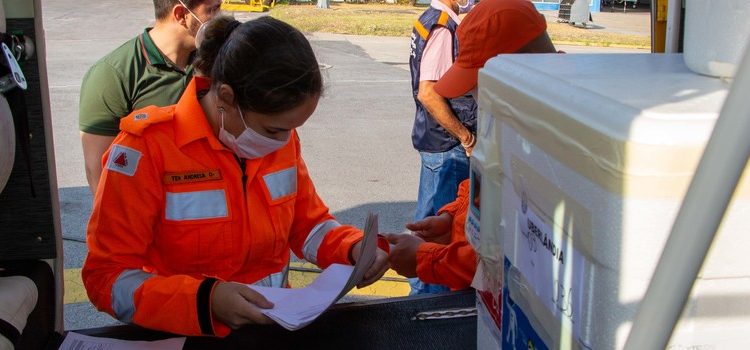 Minas já distribuiu mais de 28,7 milhões de doses de vacina contra a covid-19