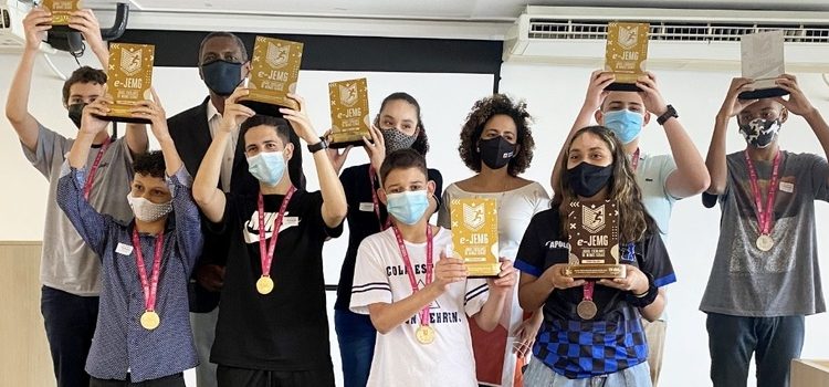 Vencedores da etapa on-line dos Jogos Escolares de Minas Gerais são premiados