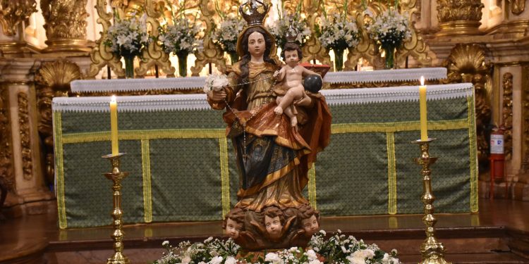 Tiradentes conclui o mês do rosário com festa a Nossa Senhora