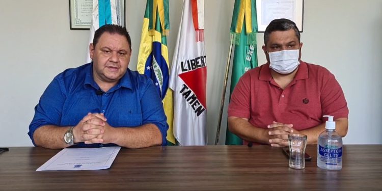 Em pronunciamento, prefeito e vice cancelam Futsal, Réveillon e Carnaval 2022