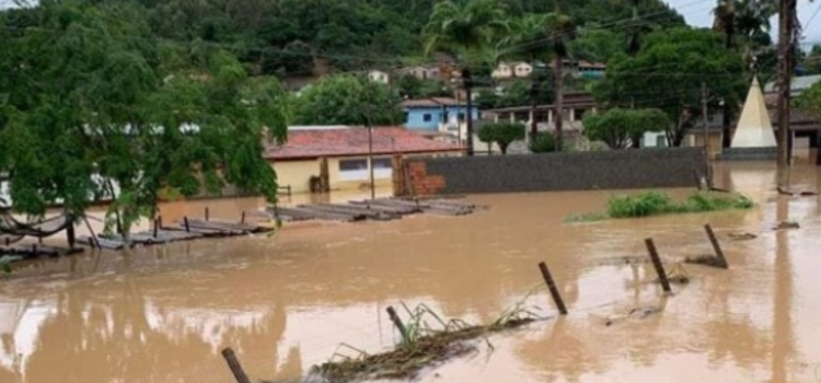 Estado decreta situação de emergência em 31 cidades mineiras afetadas por chuvas