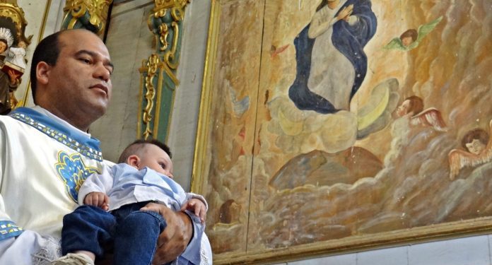 Por que consagrar a criança à Nossa Senhora?