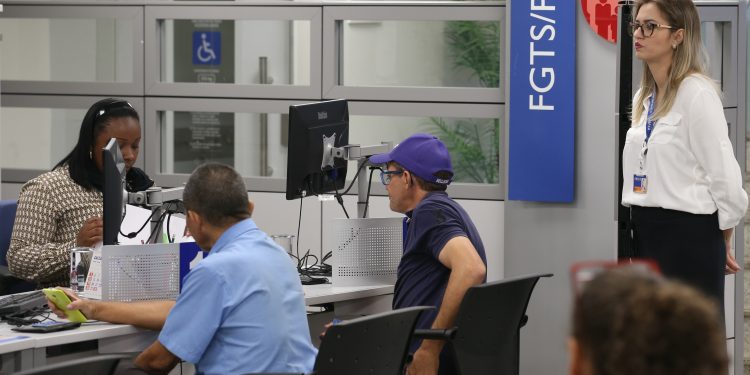 Calendário PIS/Pasep 2022: confira datas, valores e quem recebe