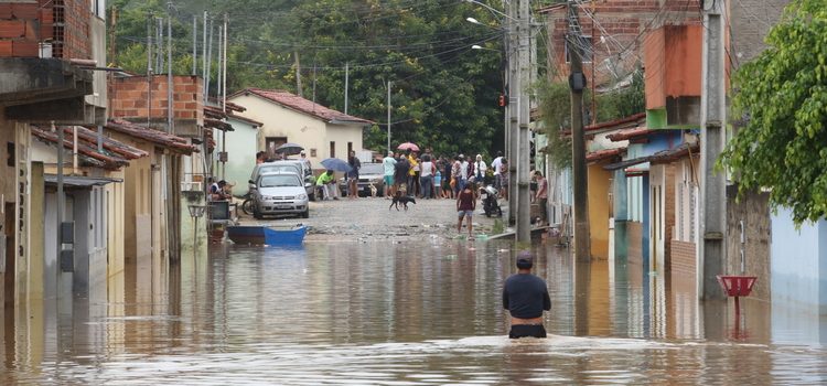 Governo amplia plano Recupera Minas e 80 mil desabrigados e desalojados pelas chuvas receberão auxílio de R$ 1.200