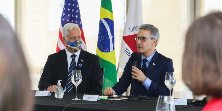 Governo de Minas firma acordo para estreitar relações com os Estados Unidos