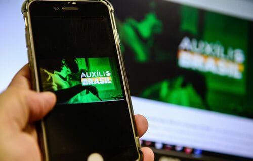 Auxílio Brasil de março começa a ser pago nesta sexta (18)