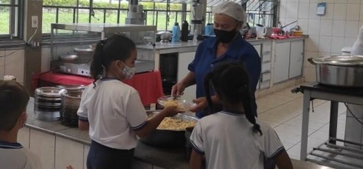 Governo renova cozinhas e refeitórios das escolas estaduais