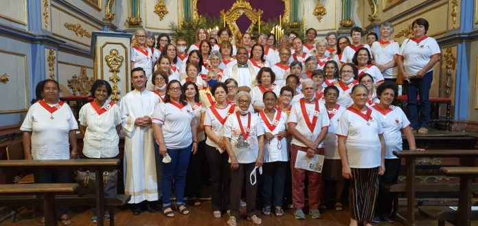 Apostolado da Oração realiza retiro espiritual em Prados