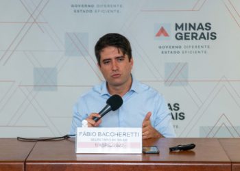 Minas planeja flexibilizar uso de máscaras em locais fechados a partir de 1° de maio