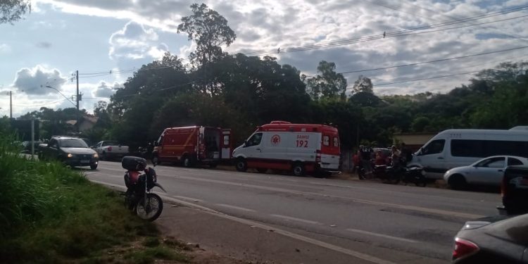 Bombeiros e SAMU atendem vítima de parada cardiorrespiratória na BR 265