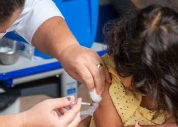 Minas mobiliza população para receber proteção contra sarampo e gripe