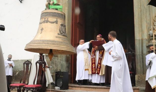Igreja do Carmo ganha novo sino em São João del-Rei
