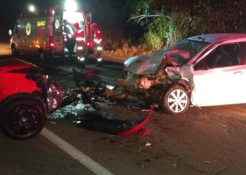 ACIDENTE AUTOMOBILÍSTICO EM RODOVIA