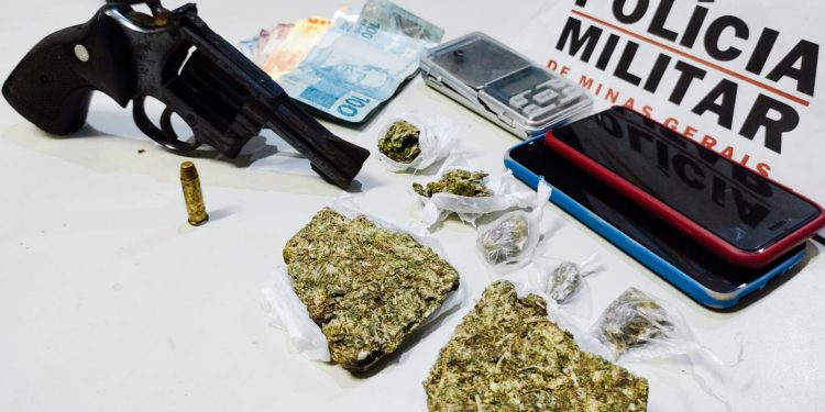 Comercialização de drogas via delivery : Irmãos são presos
