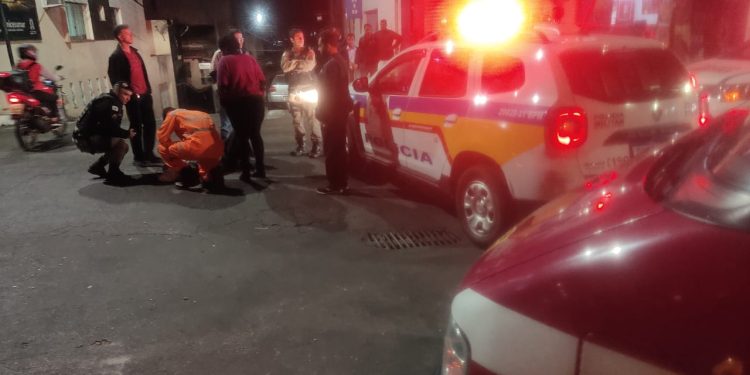 Bombeiros atendem ocorrência de atropelamento por veículo em Conselheiro Lafaiete