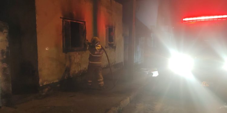 BOA ESPERANÇA: INCÊNDIO EM RESIDÊNCIA COM 4 VÍTIMAS