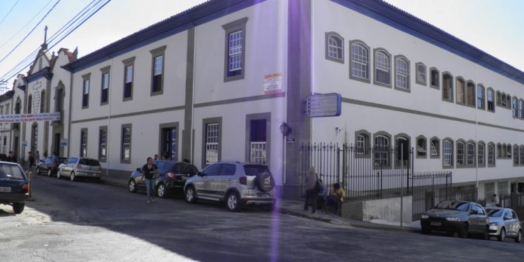 Santa Casa de Barbacena desativa UTI neonatal por falta de pediatras