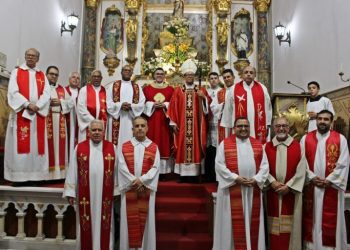 Em clima de festa, Padre Lucas toma posse em Carrancas