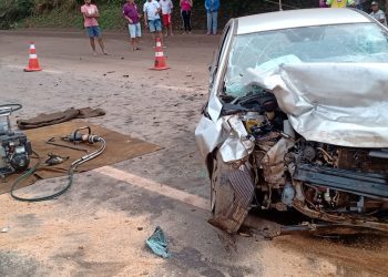 Bombeiros e Via 040 atendem acidente automobilístico na BR 040