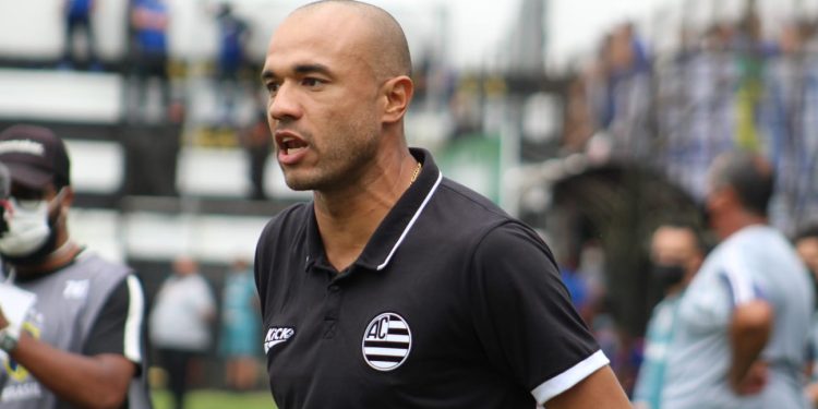 ROGER SILVA RETORNA AO ATHLETIC PARA A TEMPORADA 2023