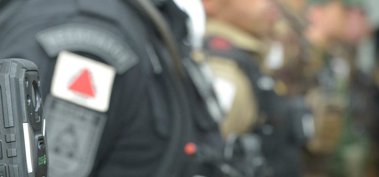 Policiais militares de Minas começam a utilizar câmeras nas fardas