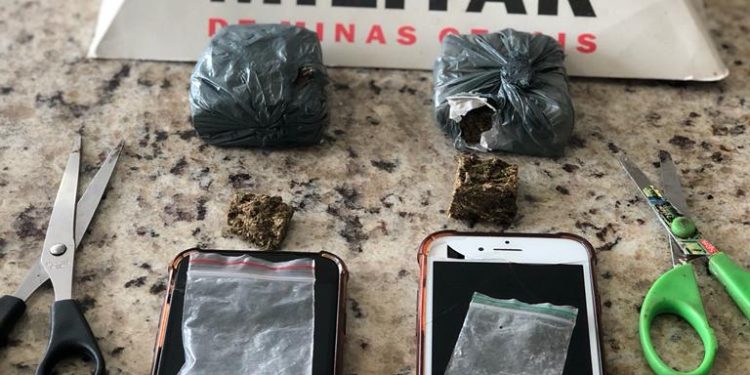 Dois menores de idade foram apreendido por tráfico de drogas