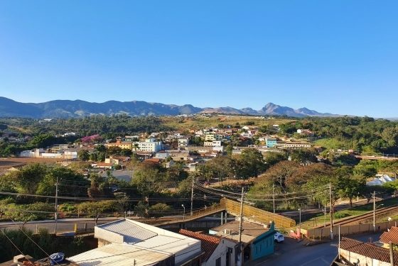 Projeto para regularizar cerca de 3 mil imóveis começa a ser executado em Brumadinho