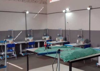 Segurança Pública firma parceria para produção de absorventes e aventais hospitalares em Uberlândia