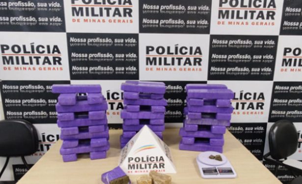 Operação da PM contra o tráfico de drogas apreende 57 barras de maconha no Bairro Praia