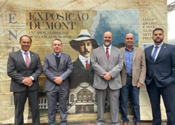 Inspetor do 13° Departamento de Polícia é agraciado com a medalha Mérito Santos Dumont