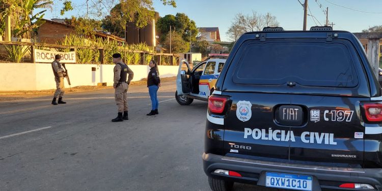 Operação conjunta prende homem foragido da Justiça