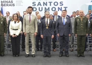 Medalha Santos Dumont: cerimônia faz referência aos 150 anos do nascimento do inventor mineiro