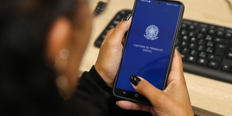 Postos do Sine em Minas oferecem mais de 12,9 mil vagas de trabalho