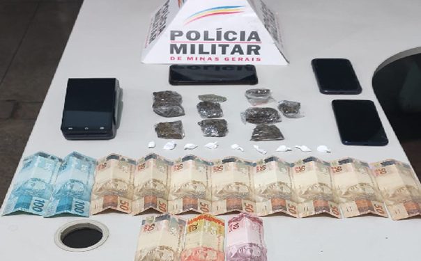 Dois homens foram preso por tráfico de drogas na operação Blitz