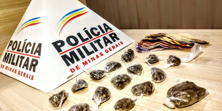 Um menor de 17 anos foi apreendido por tráfico de drogas no Bairro Cohab