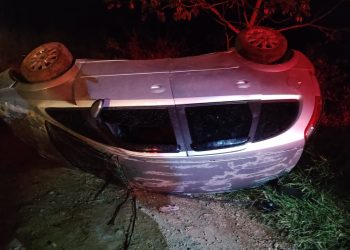 Motorista embriagado coloca em risco vida de passageiros.