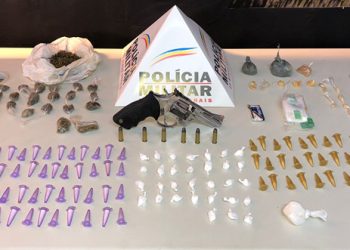 Apreensão de drogas e arma de fogo durante cumprimento de mandado judicial