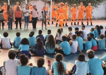 Corpo de Bombeiros já realizou mais de 2,4 mil treinamentos de segurança nas escolas de Minas Gerais