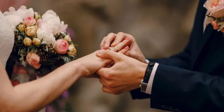 PARÓQUIA DA PIEDADE REALIZA ENCONTRO PARA CASAMENTO COMUNITÁRIO
