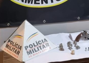 Menor de idade é apreendido com arma e drogas em Barbacena
