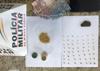 Homem de 22 anos é preso com 56 pedras de crack em Barbacena