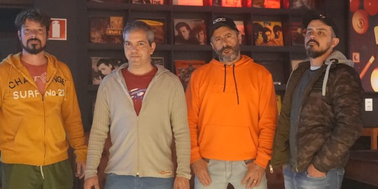 Banda “Barão Pra Sempre”e Espaço Libertastes apresentam:
