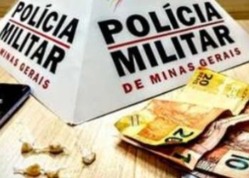 Após notar presença de policias, menor de 16 anos dispensa drogas ao solo. Menor é apreendido no bairro Cohab.