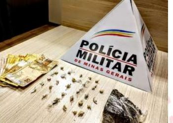 Menor de 16 anos abandona drogas e foge de policiais em Santa Cruz de Minas